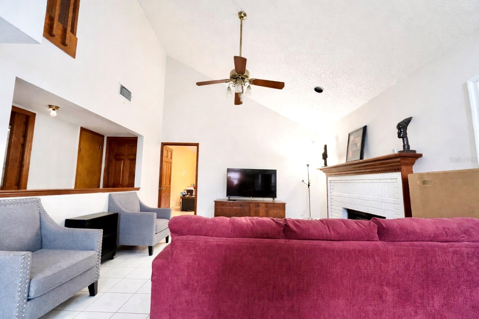 Image 8 of 22 For 2627 Coventry Lane