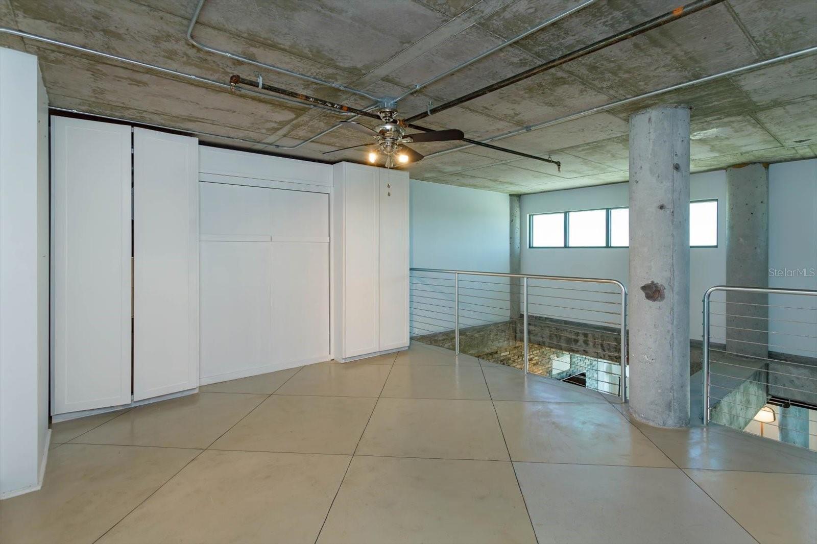 Image 19 of 28 For 10 Summerlin Avenue 55