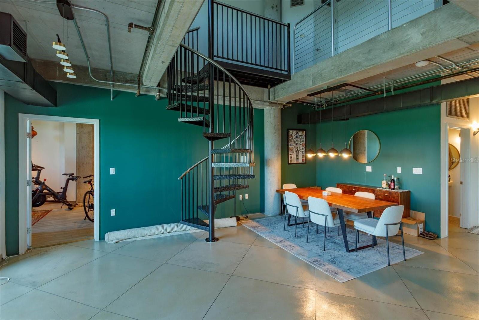 Image 8 of 28 For 10 Summerlin Avenue 55