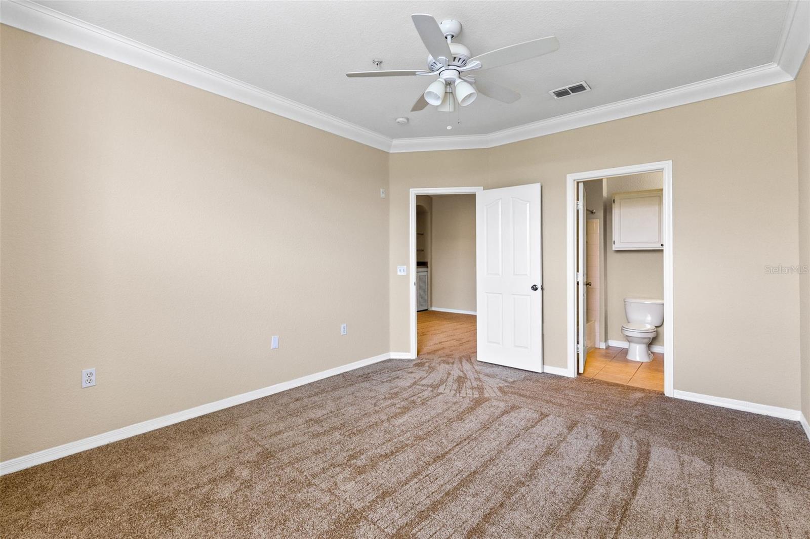 Image 11 of 24 For 1440 Lake Shadow Circle 8305