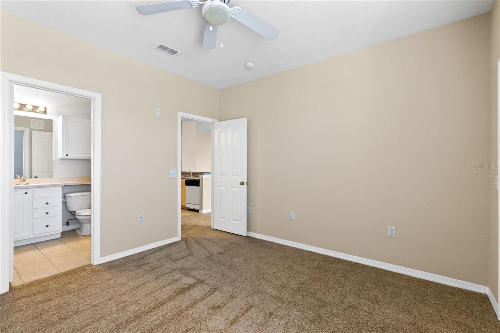 Image 13 of 24 For 1440 Lake Shadow Circle 8305