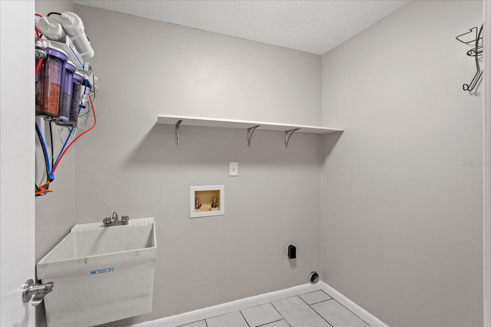 Image 22 of 45 For 1503 Foxden Road