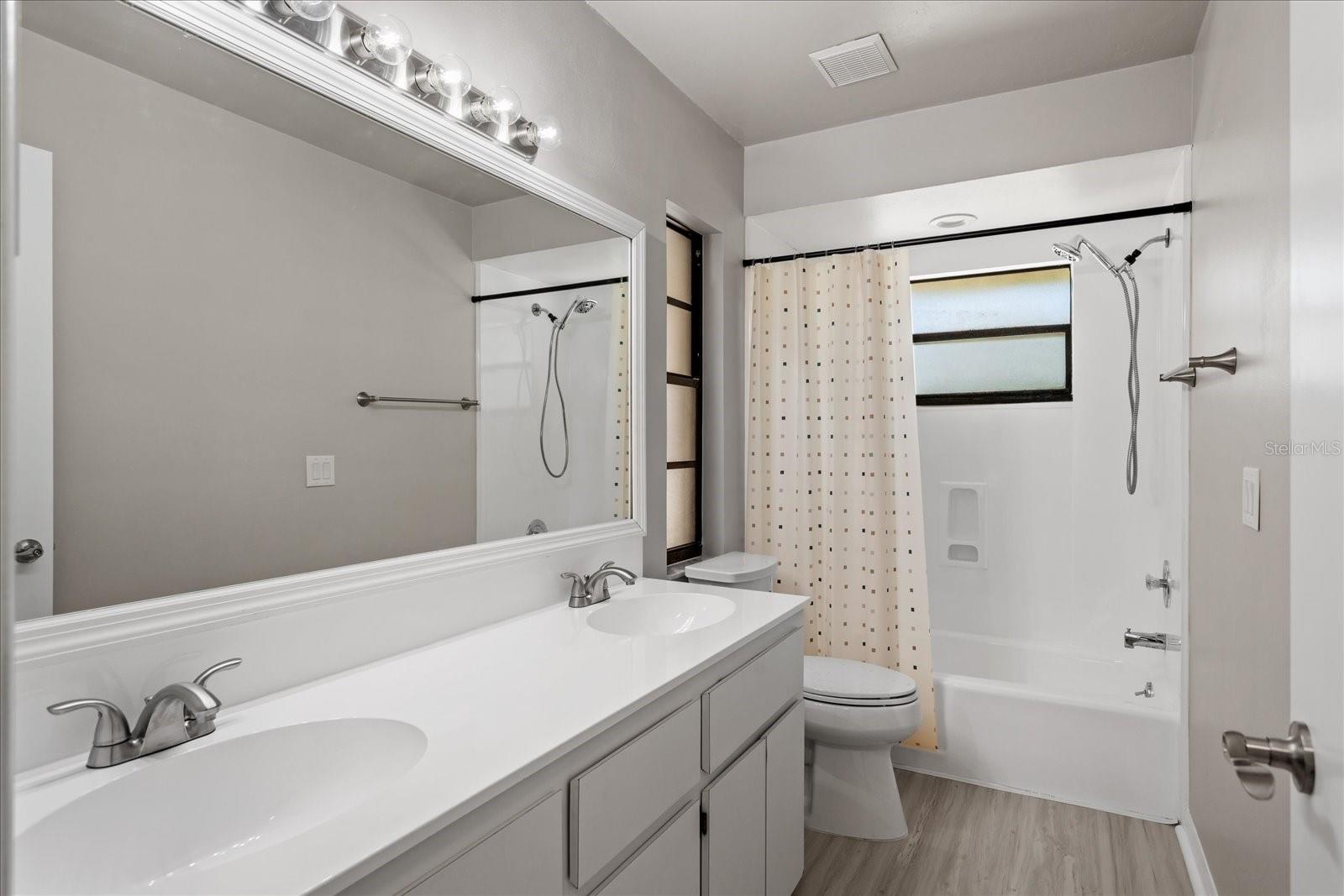 Image 32 of 45 For 1503 Foxden Road