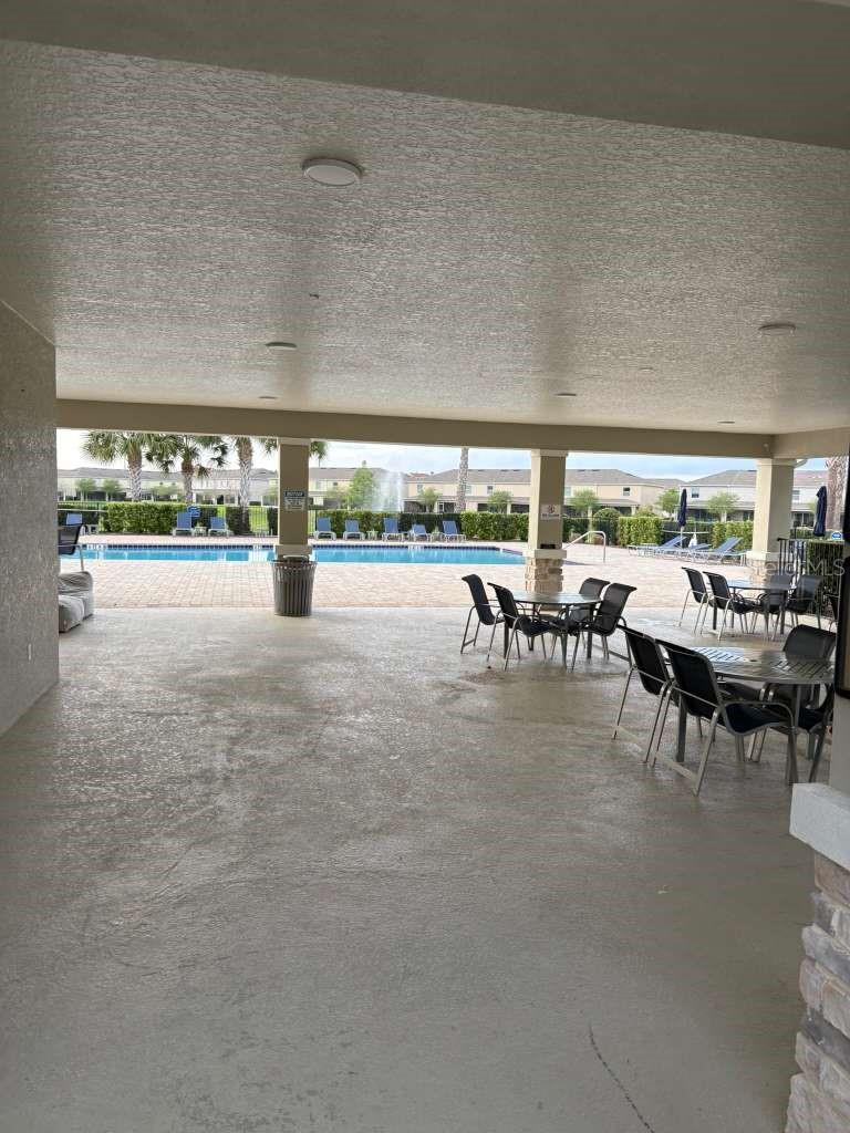 Image 17 of 25 For 280 Arbor Lakes Drive