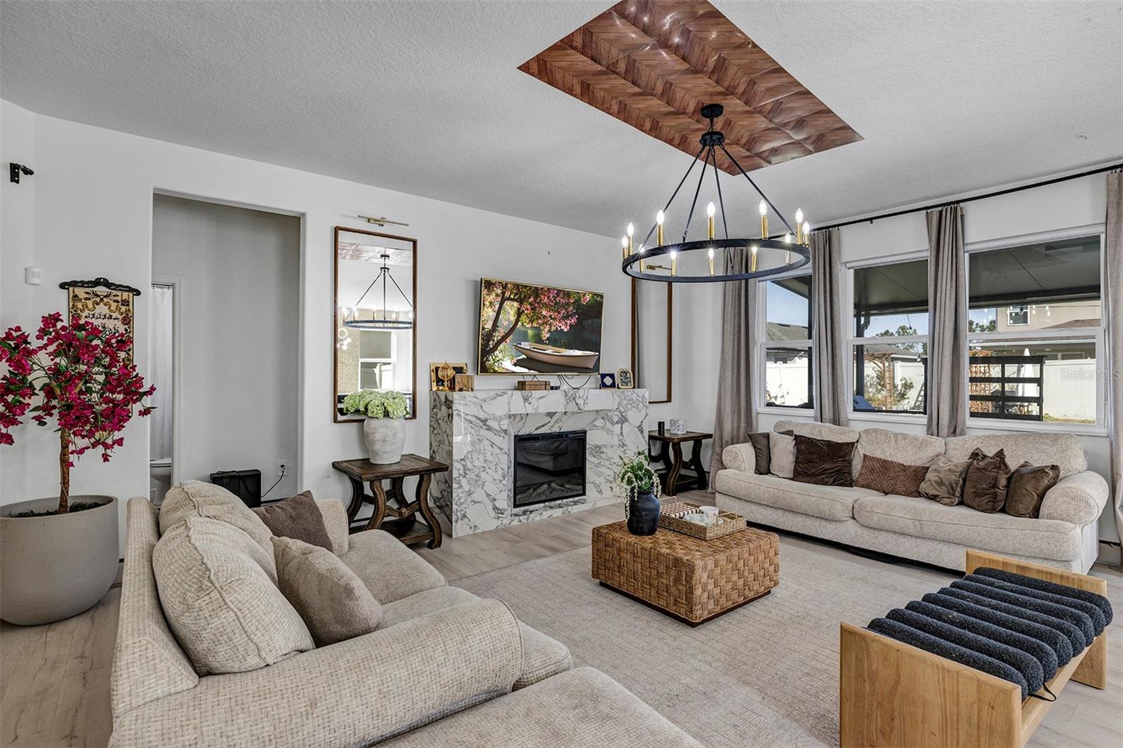 Listing photo id 11 for 3471 Dovetail Avenue