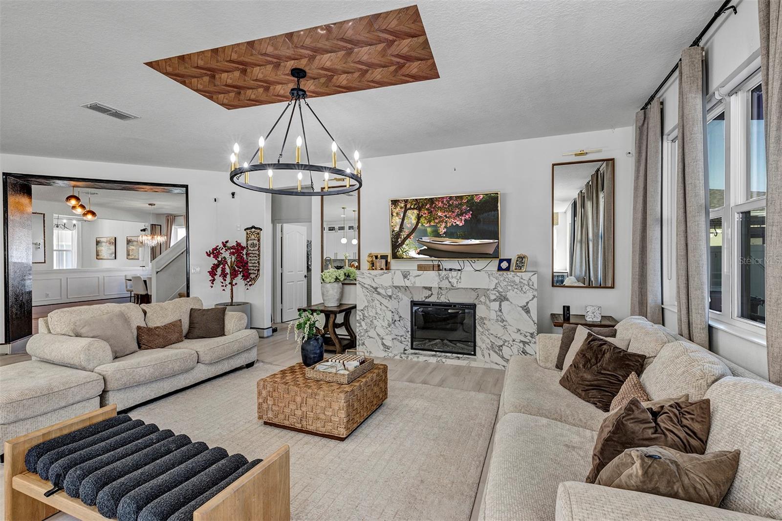 Listing photo id 13 for 3471 Dovetail Avenue