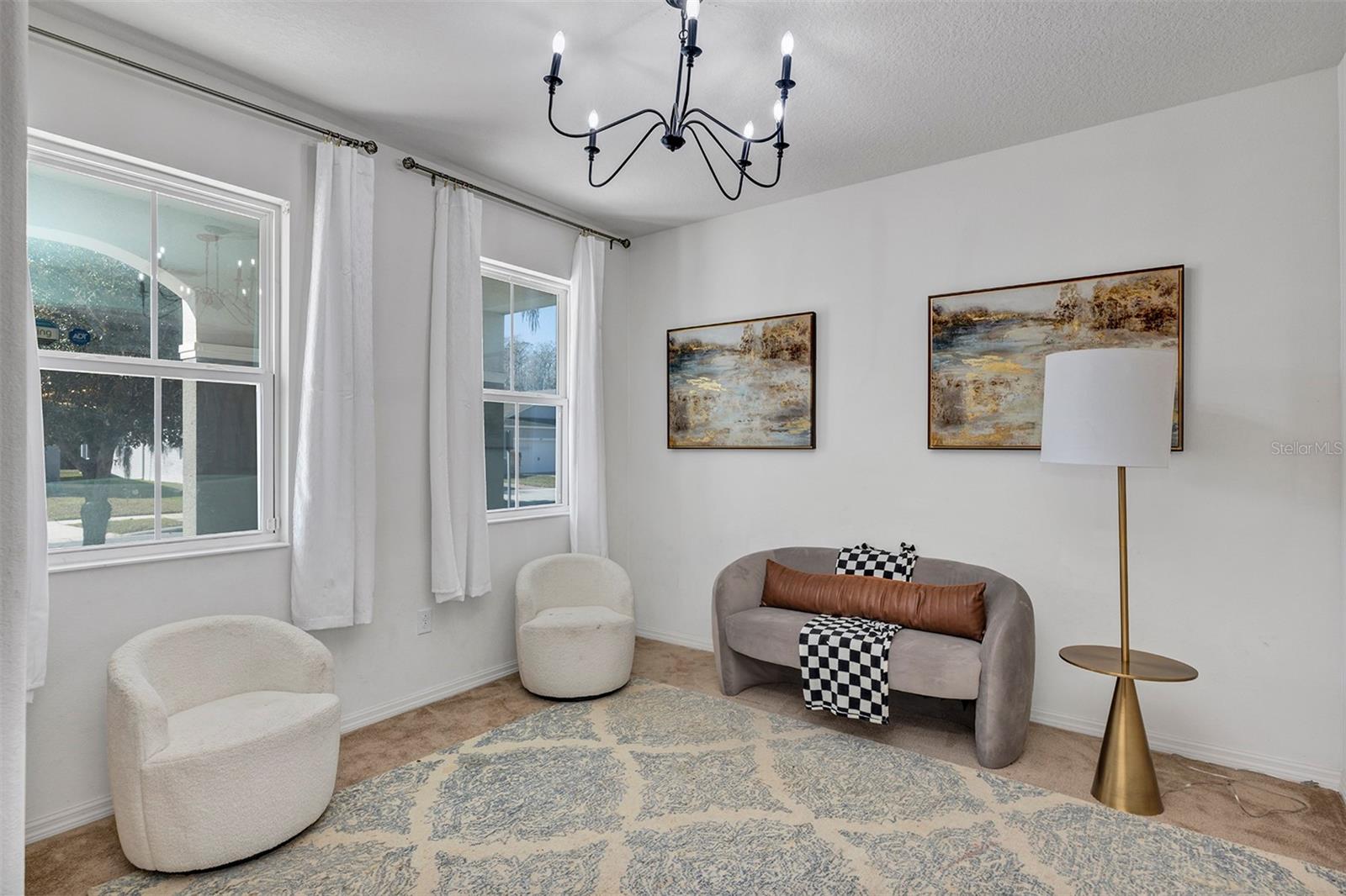 Listing photo id 17 for 3471 Dovetail Avenue