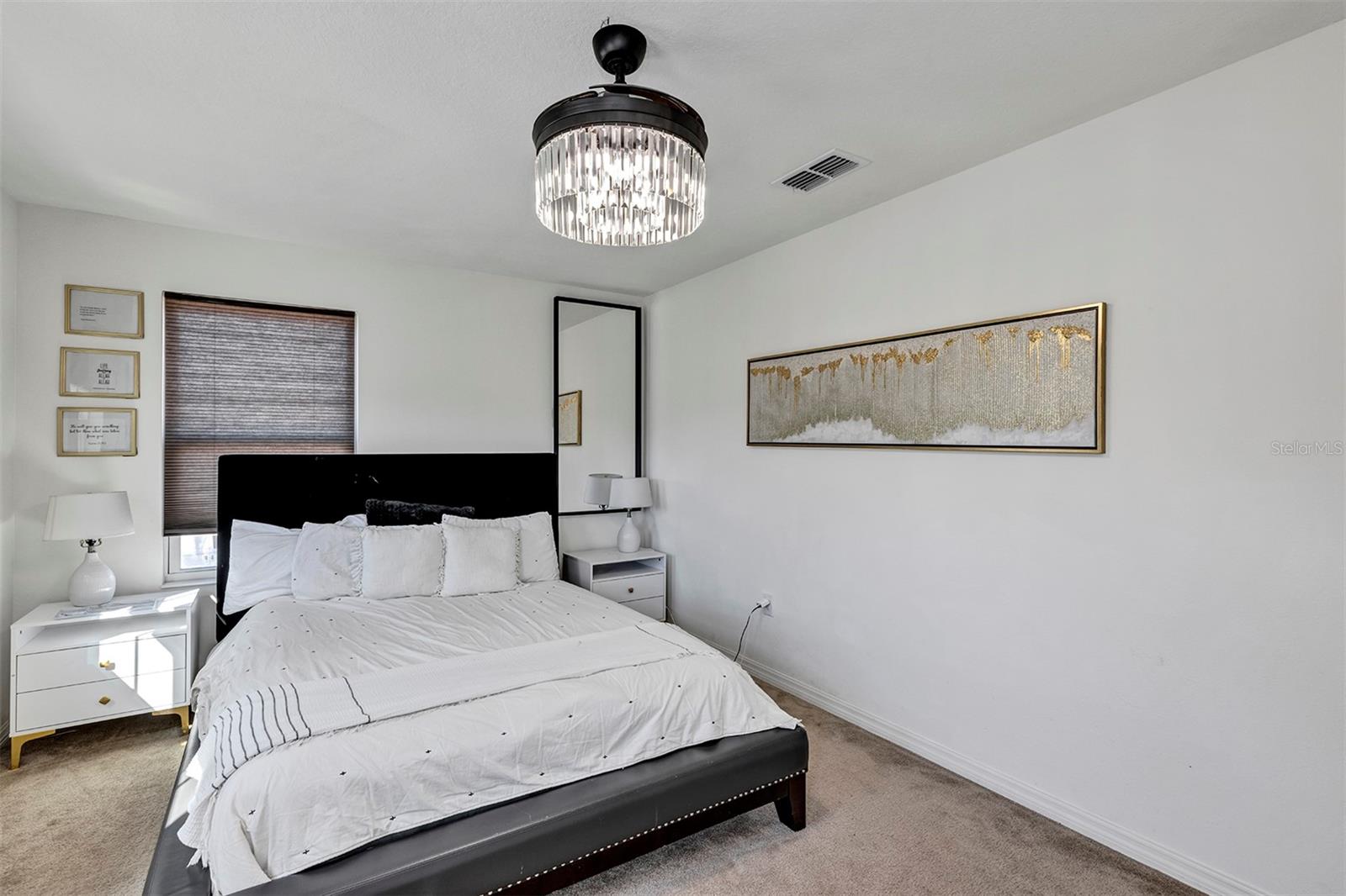 Listing photo id 26 for 3471 Dovetail Avenue