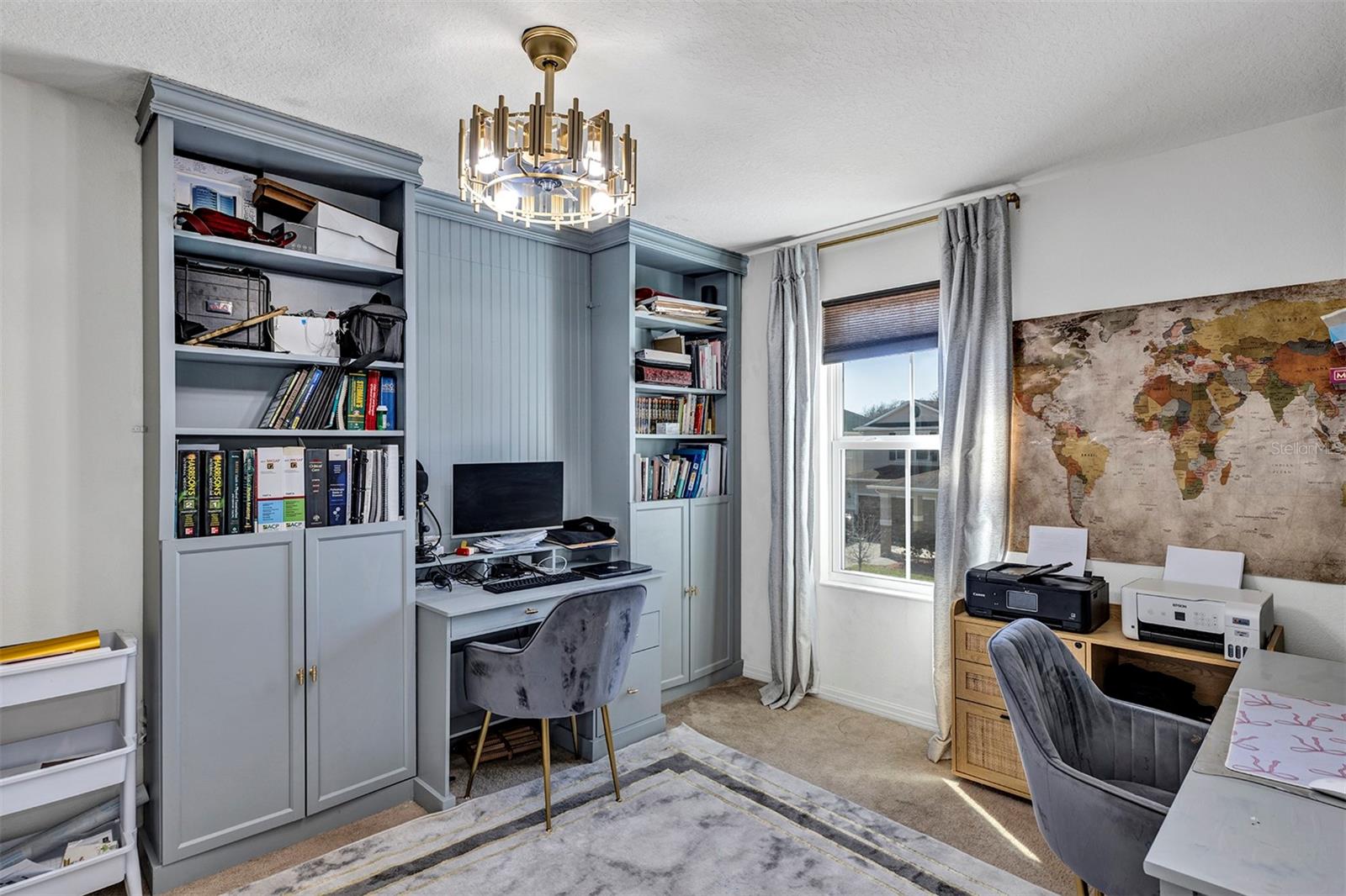 Listing photo id 27 for 3471 Dovetail Avenue