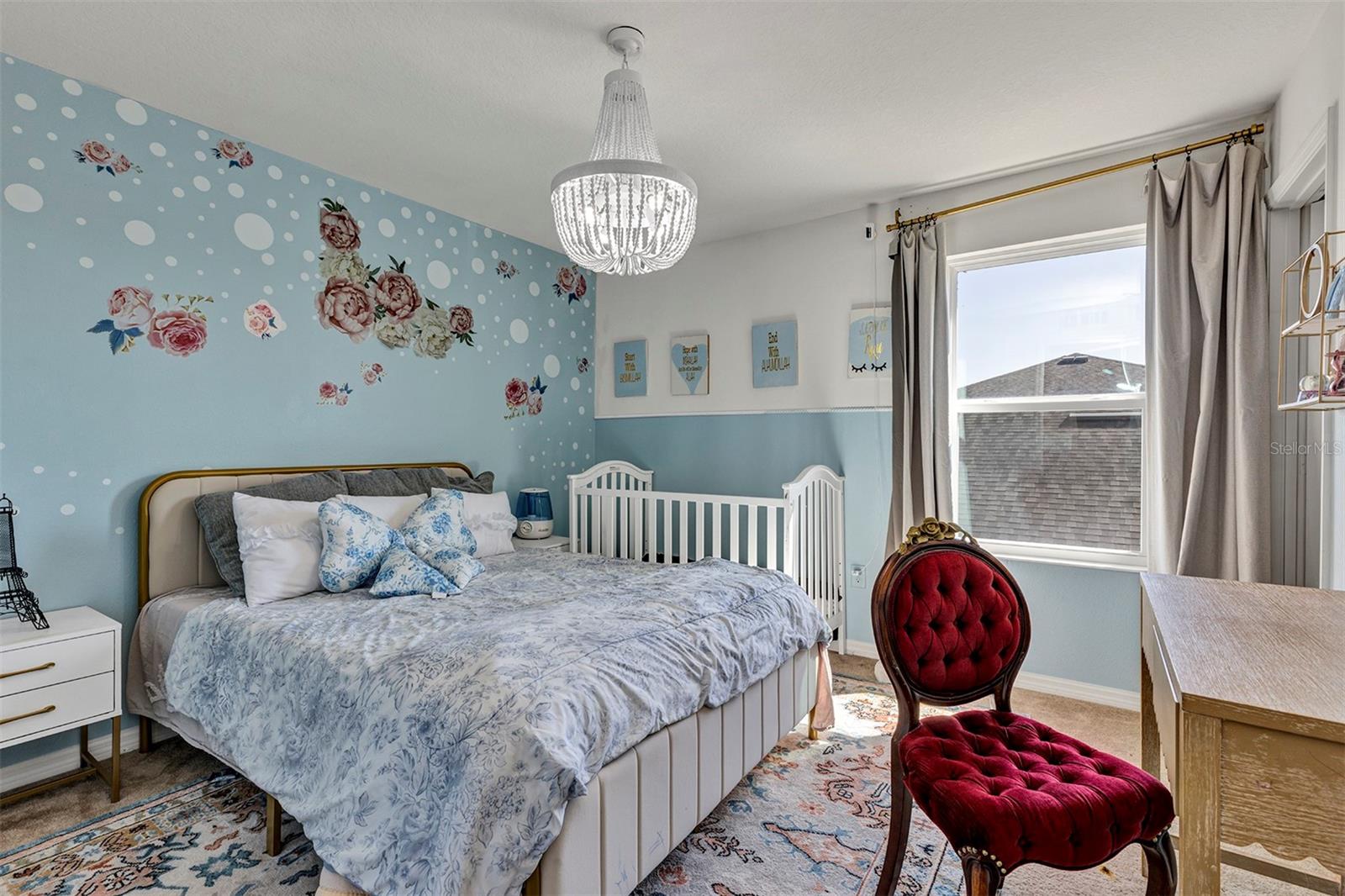 Listing photo id 33 for 3471 Dovetail Avenue