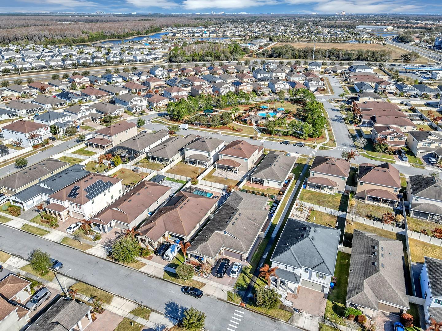 Listing photo id 57 for 3471 Dovetail Avenue