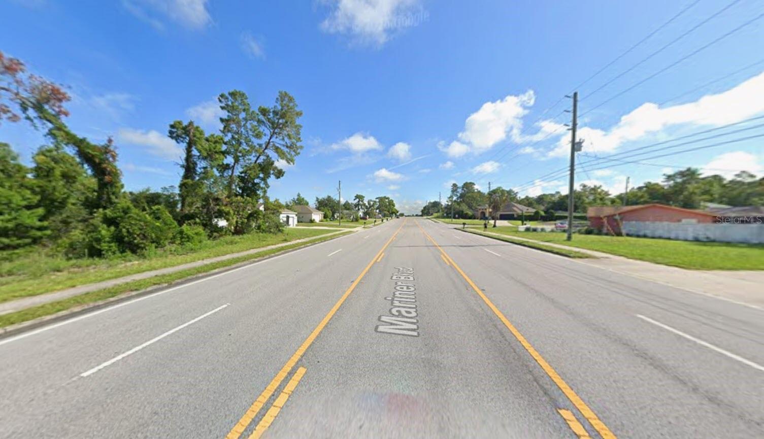 Listing photo id 2 for 6241 Mariner Boulevard