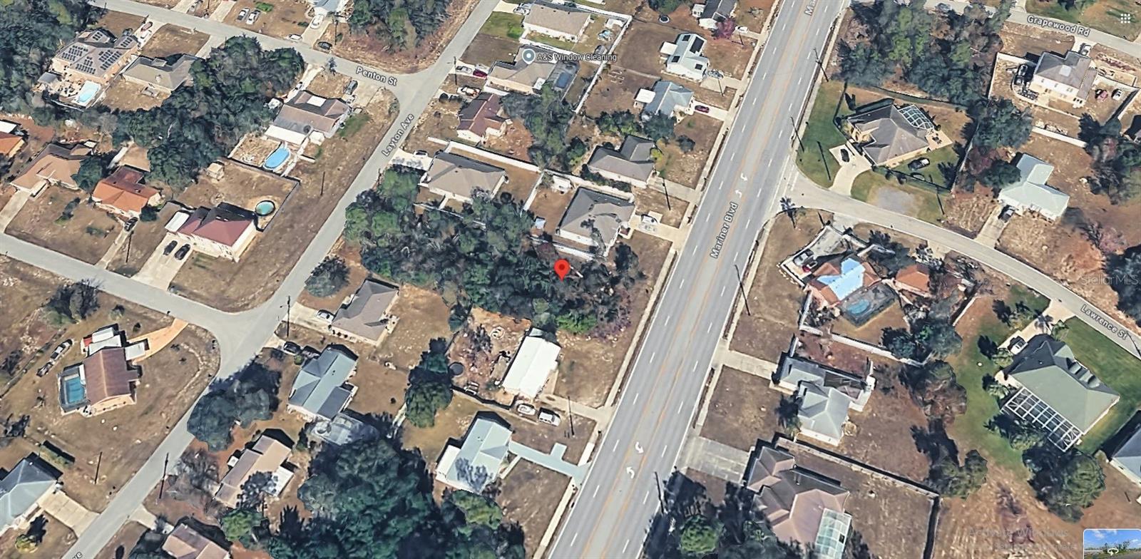 Listing photo id 7 for 6241 Mariner Boulevard