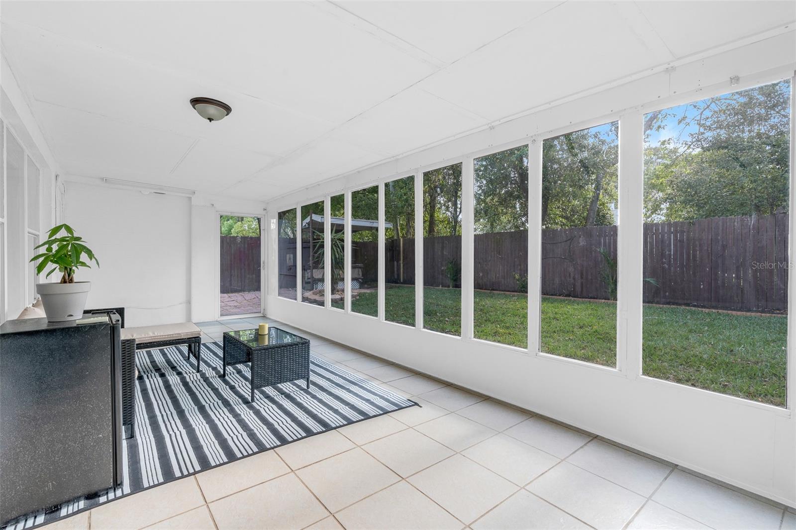 Image 18 of 27 For 271 Lincoln Road