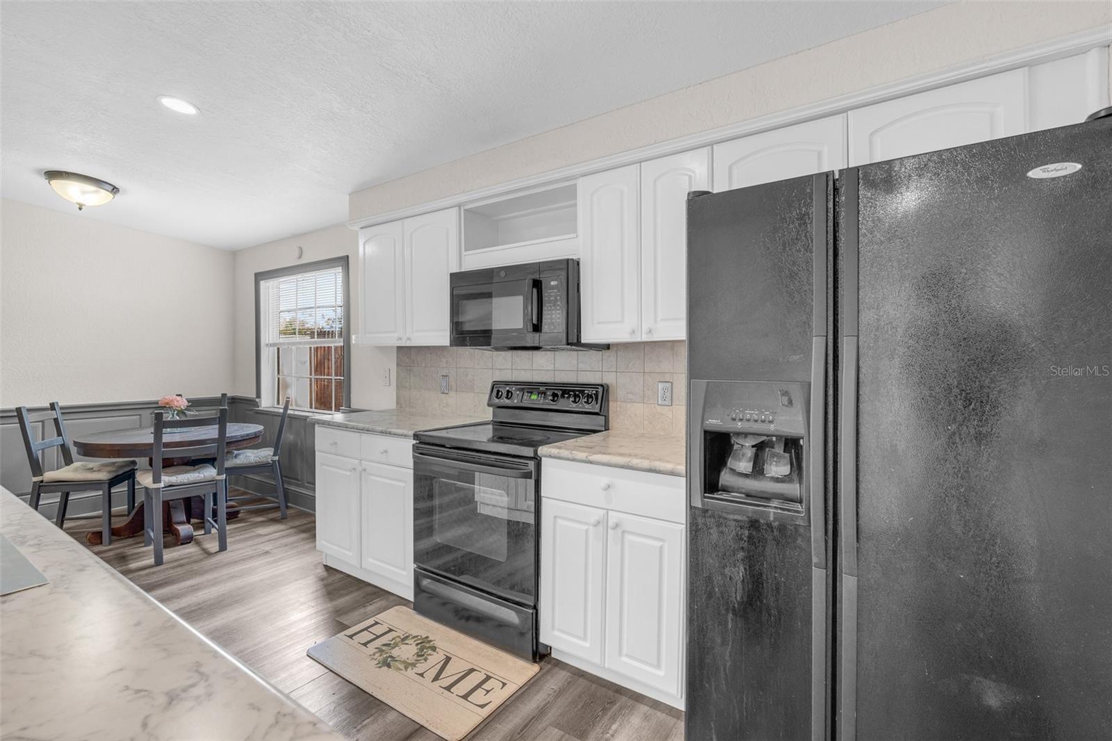 Image 7 of 27 For 271 Lincoln Road