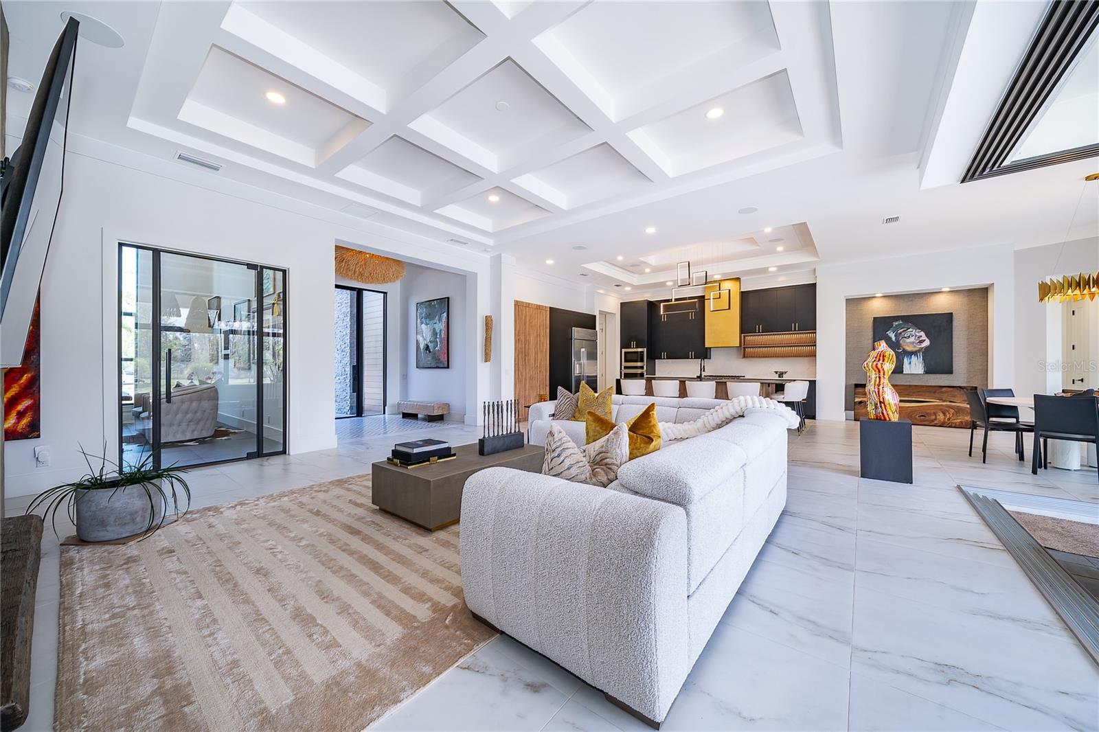 Image 11 of 42 For 15210 Pendio Drive