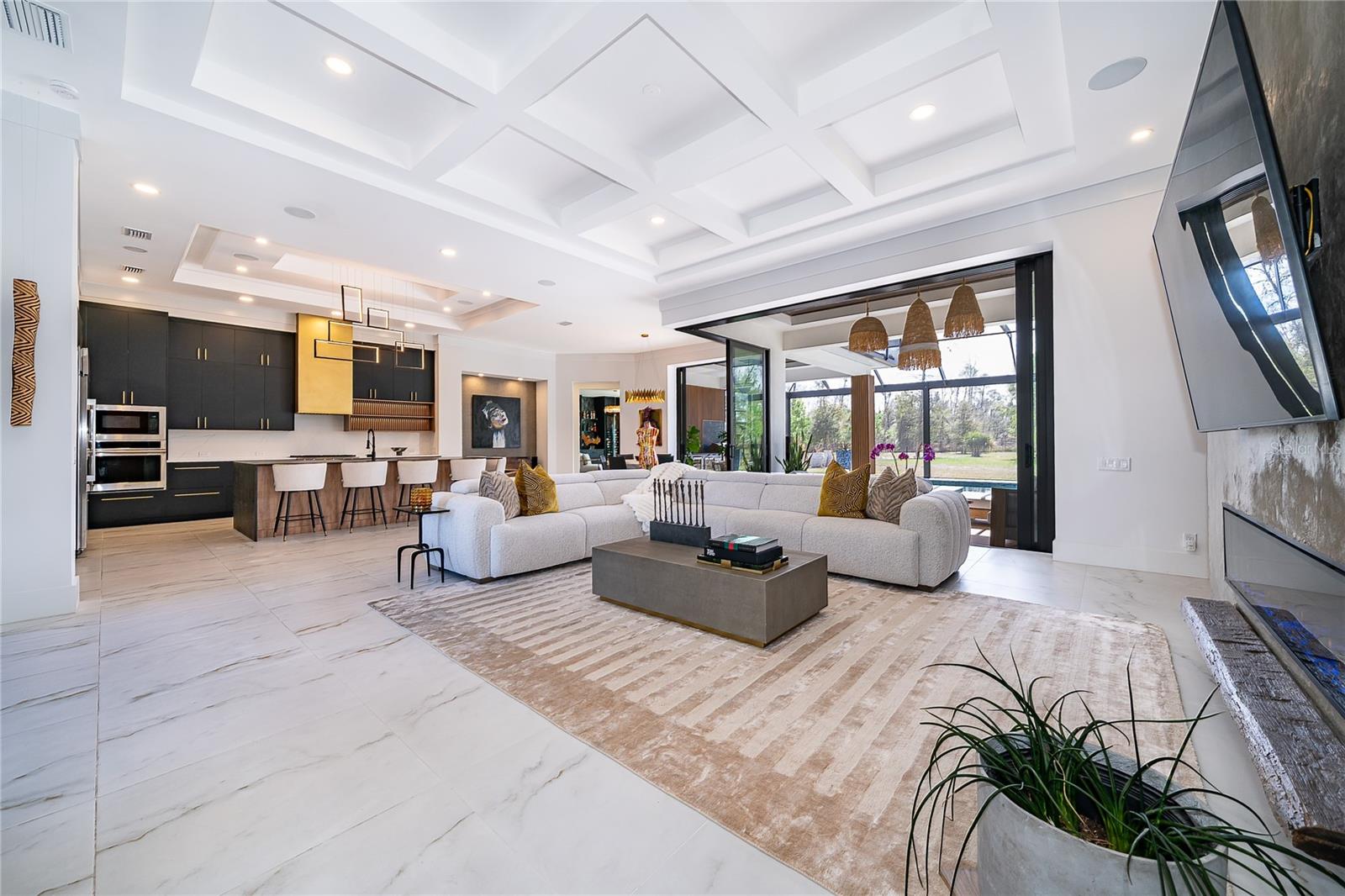 Image 12 of 42 For 15210 Pendio Drive