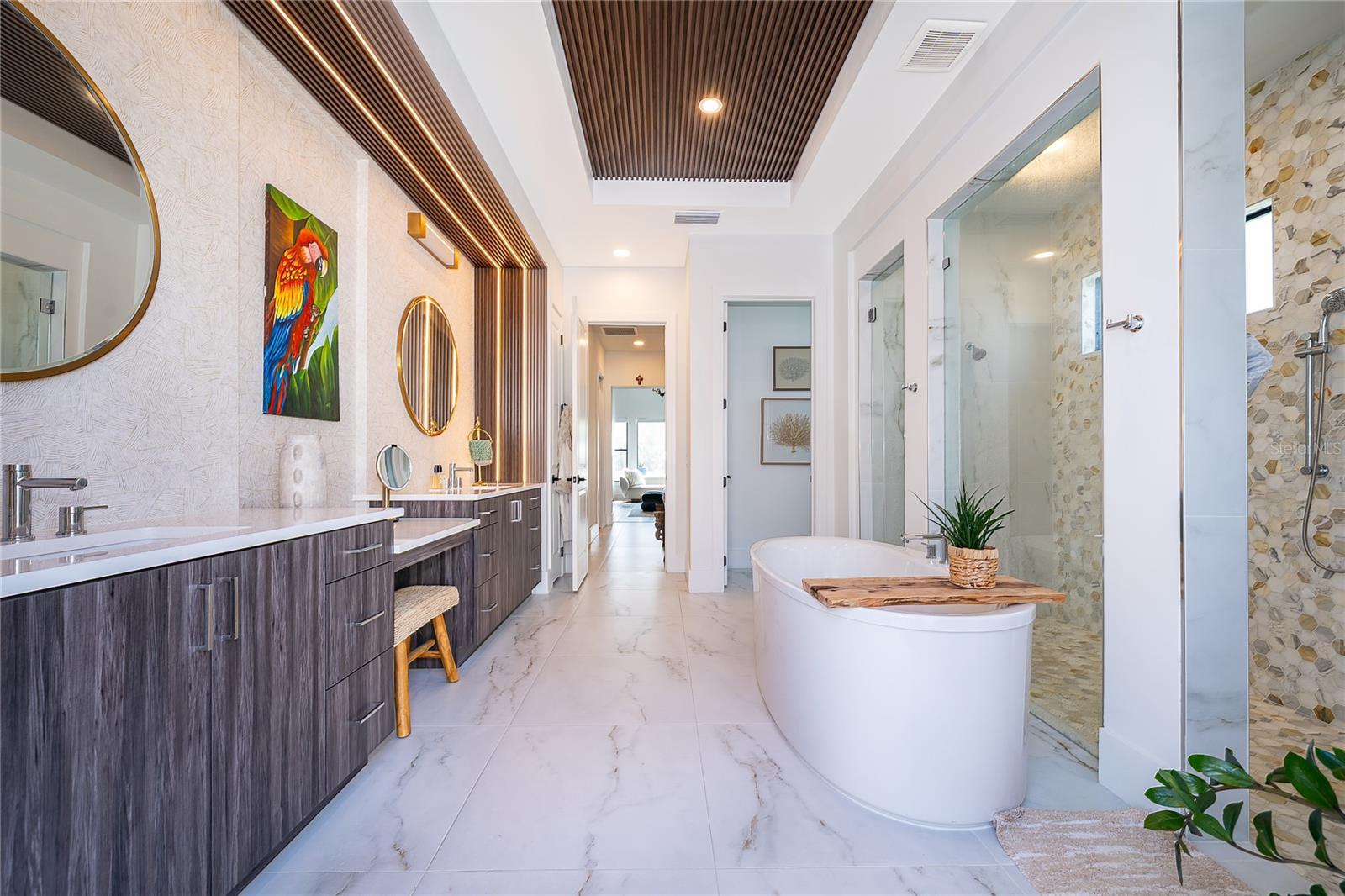 Image 23 of 42 For 15210 Pendio Drive