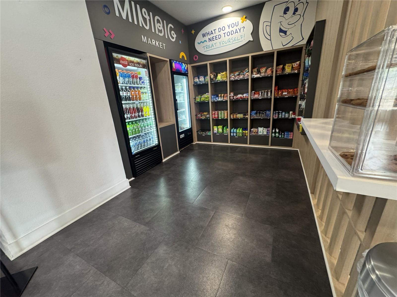 Image 14 of 19 For 2930 Polynesian Isle Boulevard 107