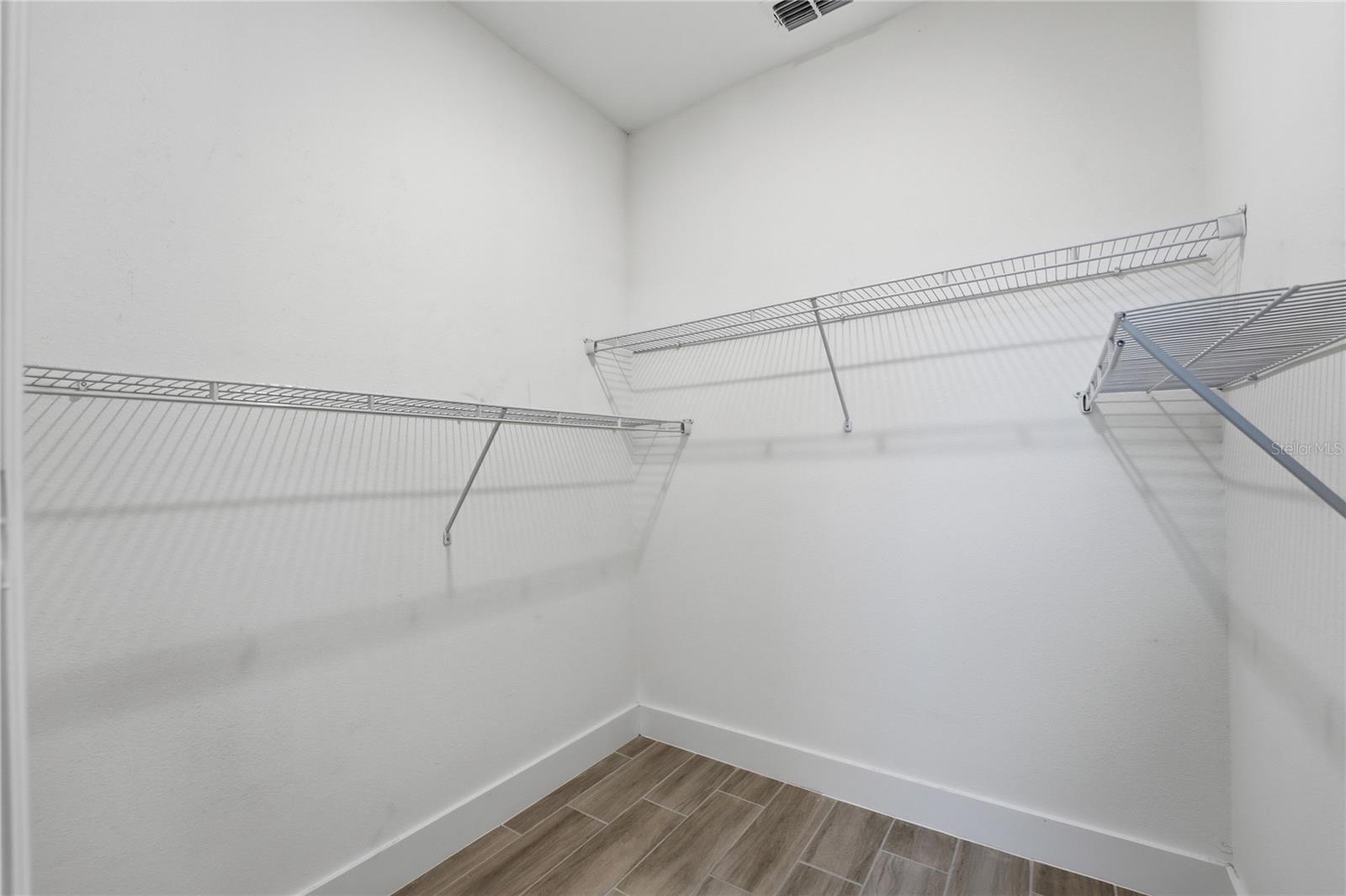 Image 25 of 32 For 535 Marion Oaks Lane