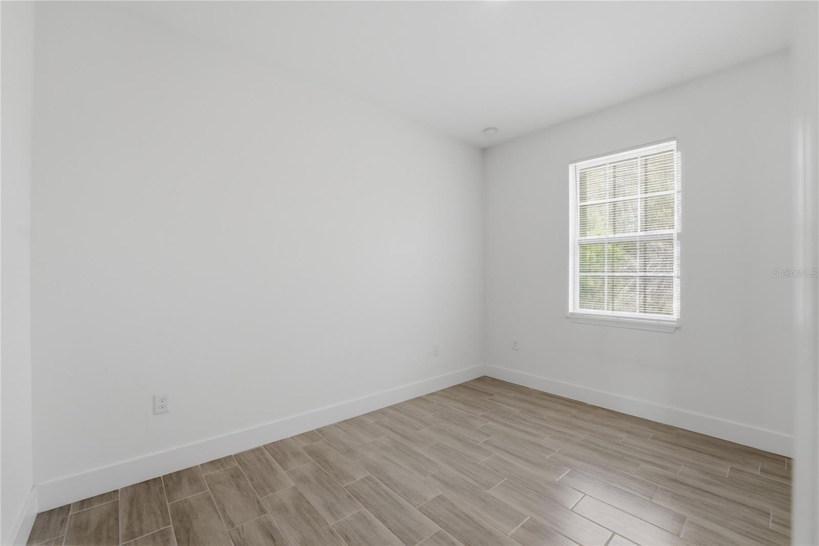 Image 26 of 32 For 535 Marion Oaks Lane