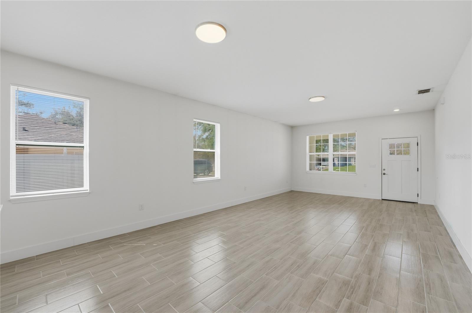 Image 30 of 32 For 535 Marion Oaks Lane