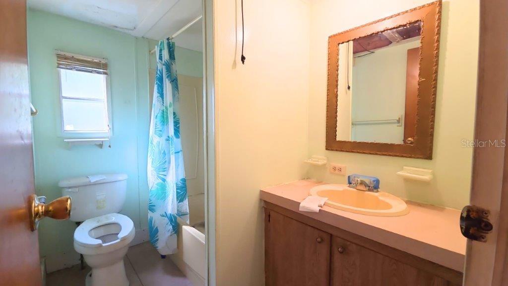 Image 22 of 29 For 12960 109th Terrace