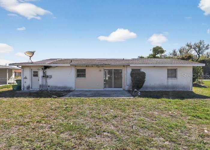 Details for 462 Ridgewood Street Nw, PORT CHARLOTTE, FL 33952