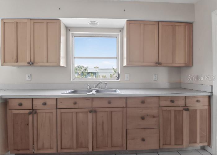 Image 8 of 20 For 462 Ridgewood Street Nw