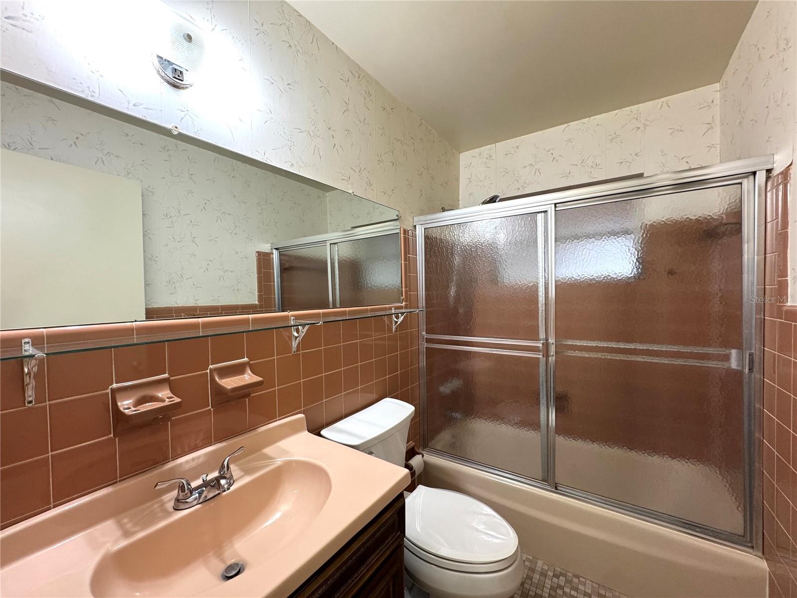 Image 14 of 27 For 1074 Gerona Avenue