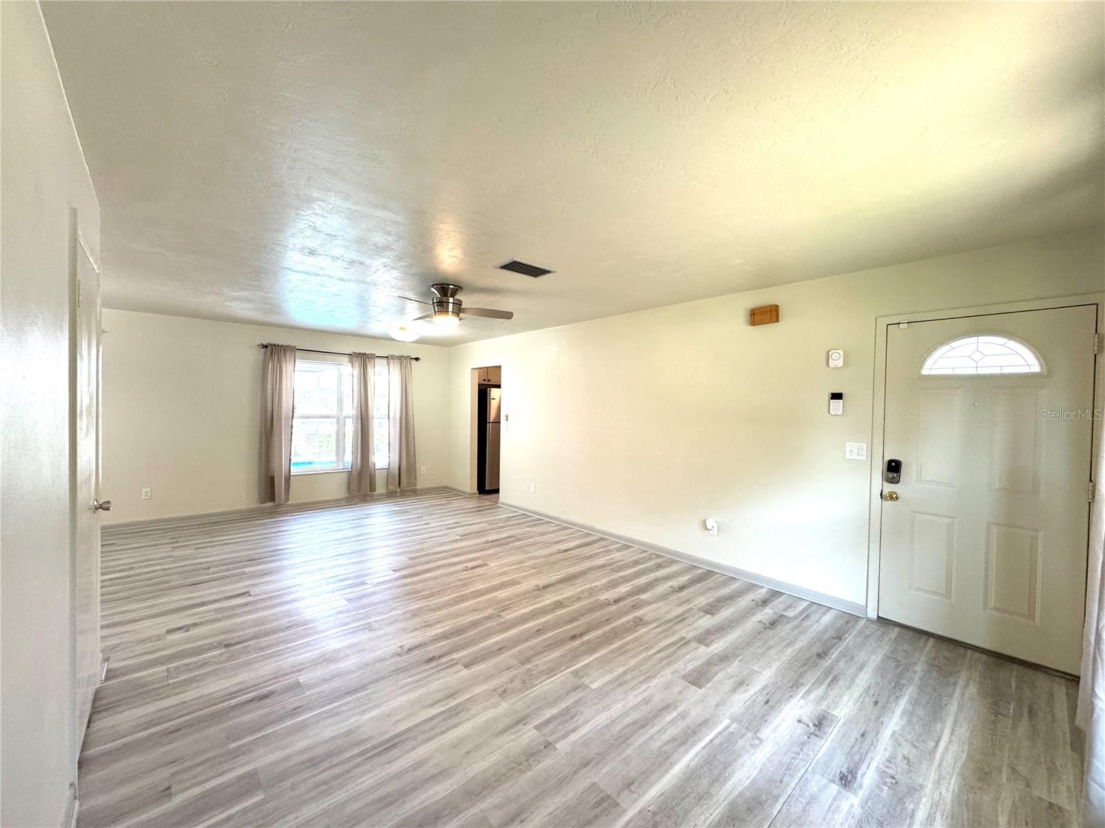 Image 4 of 27 For 1074 Gerona Avenue