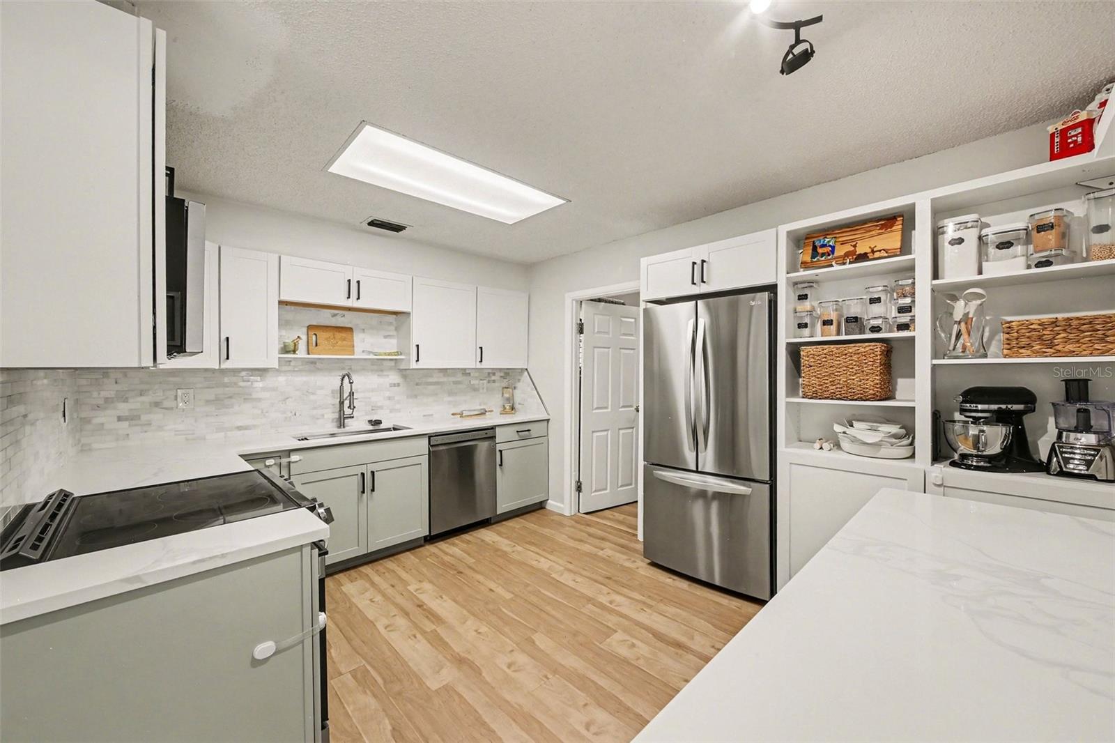 Image 3 of 27 For 461 Jasmine Road