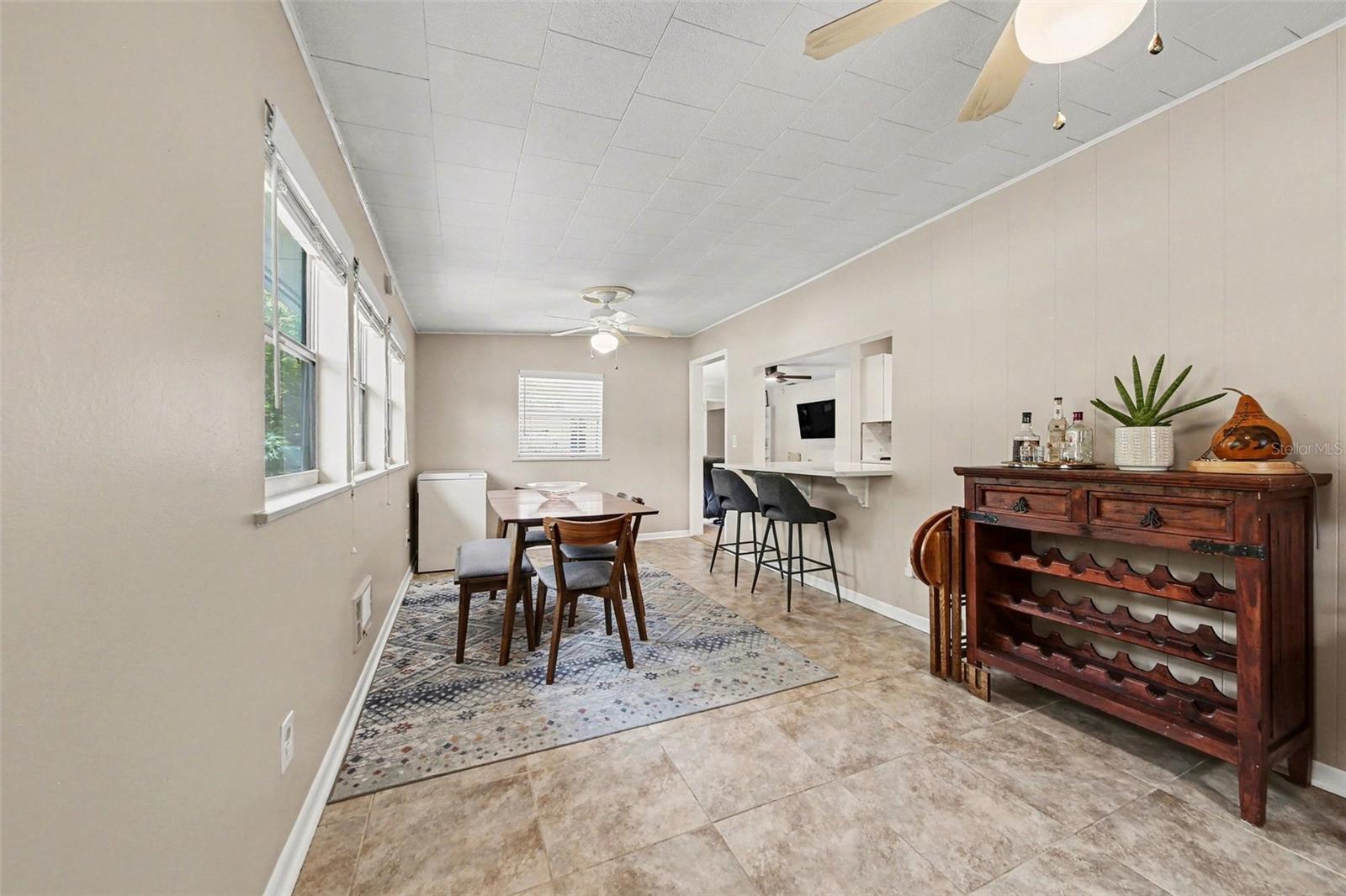 Image 5 of 27 For 461 Jasmine Road