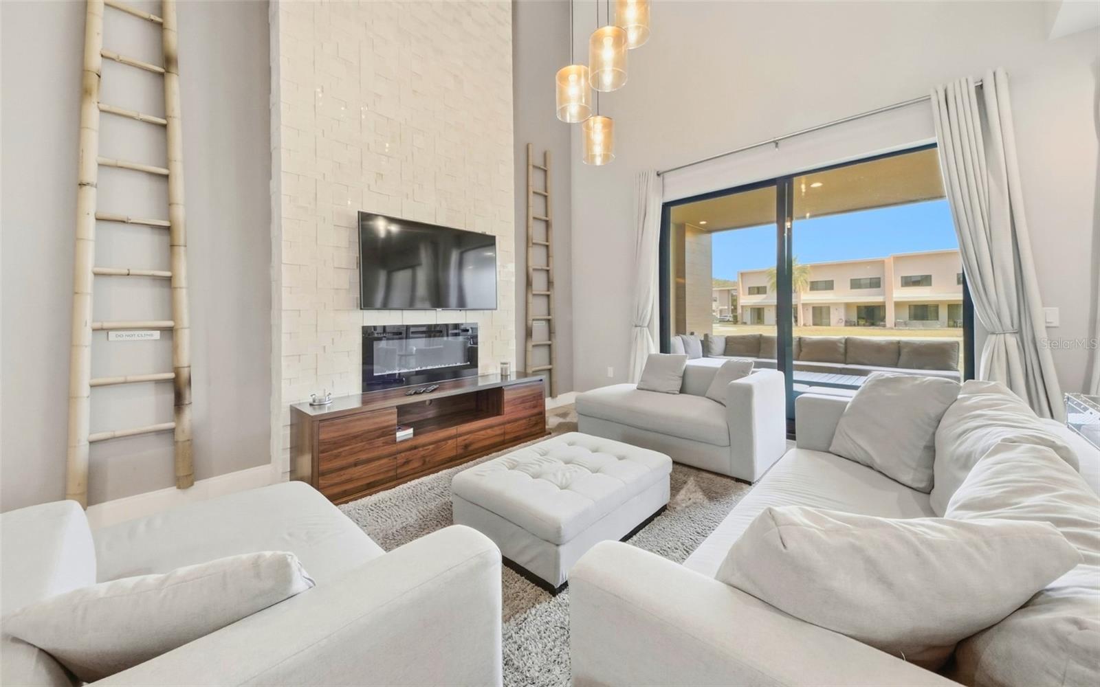 Image 5 of 31 For 7455 Brooklyn Drive