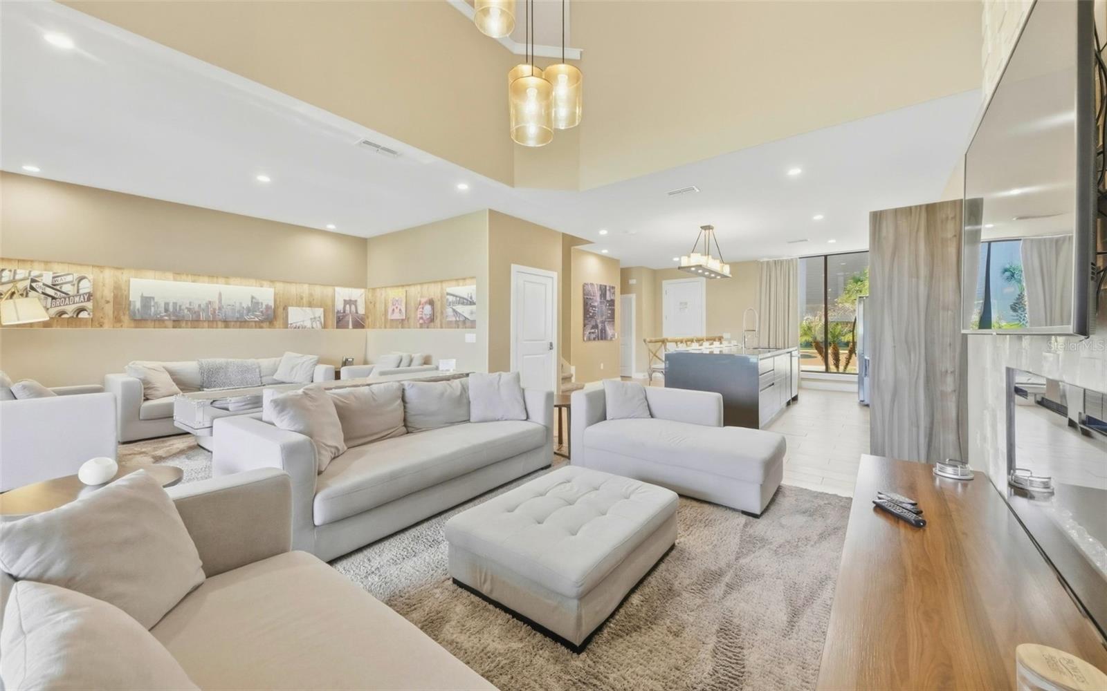 Image 7 of 31 For 7455 Brooklyn Drive