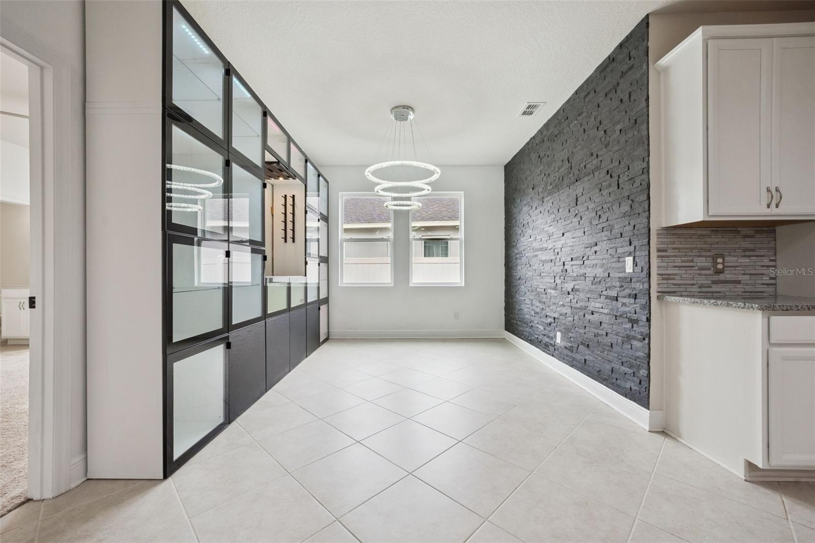 Image 14 of 40 For 12397 Stone Bark Trail