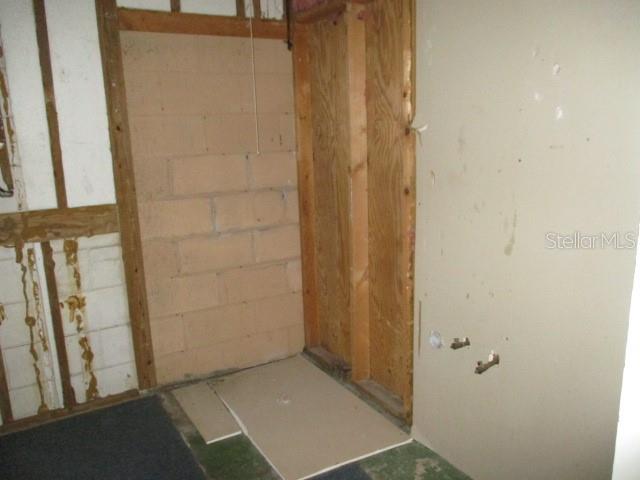 Image 11 of 29 For 1335 Elray Boulevard