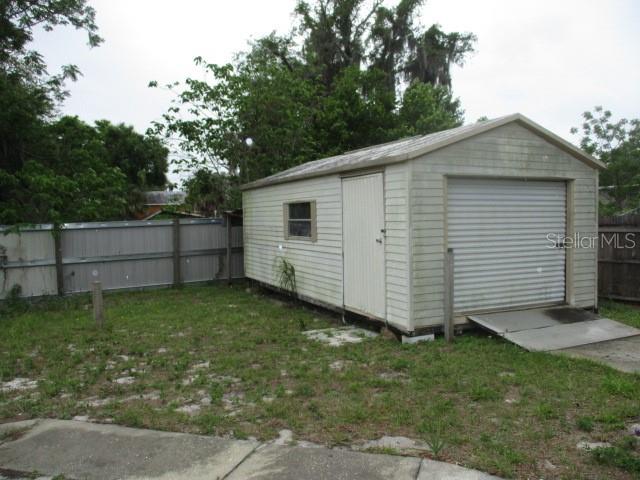 Image 17 of 29 For 1335 Elray Boulevard