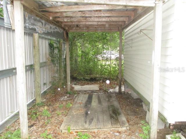 Image 20 of 29 For 1335 Elray Boulevard