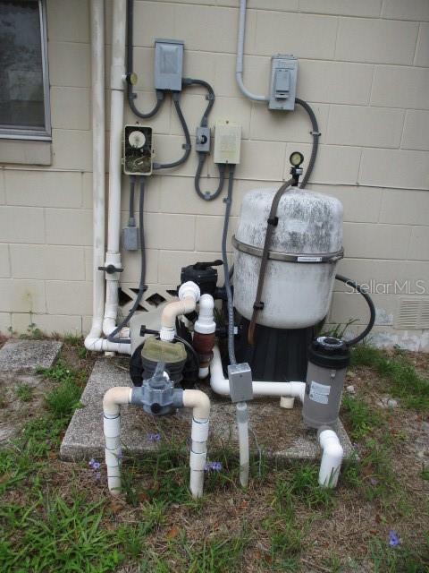 Image 24 of 29 For 1335 Elray Boulevard