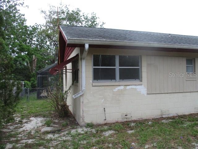 Image 4 of 29 For 1335 Elray Boulevard