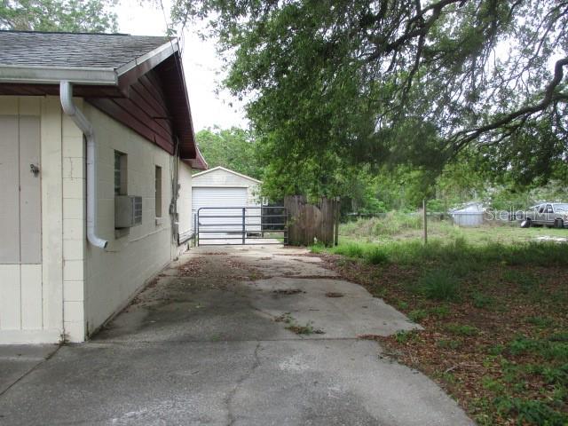 Image 6 of 29 For 1335 Elray Boulevard