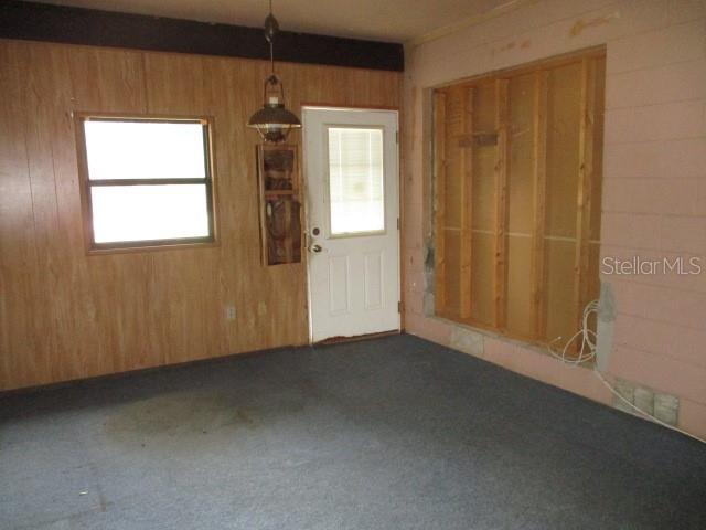 Image 8 of 29 For 1335 Elray Boulevard