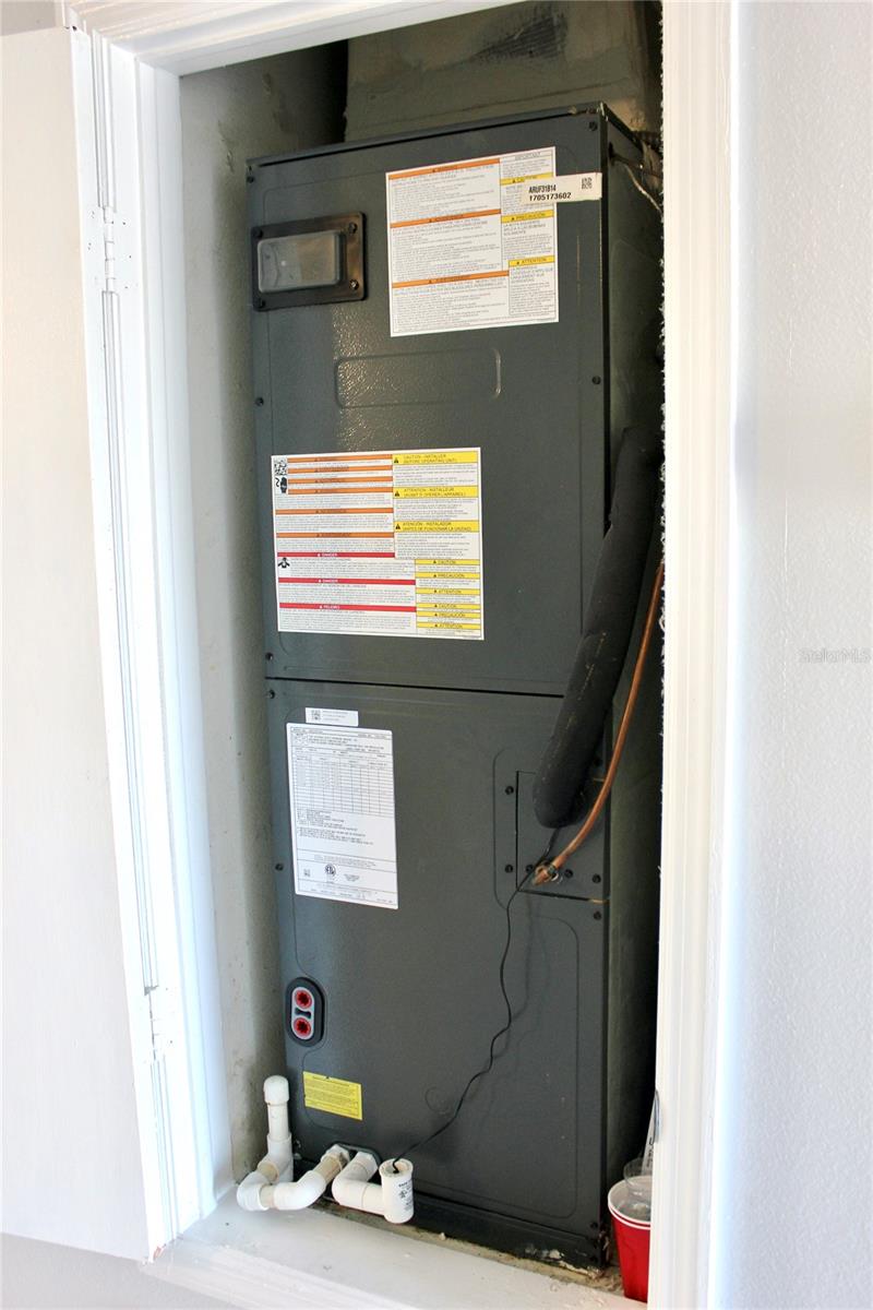 Image 18 of 27 For 2321 Trinidad Court