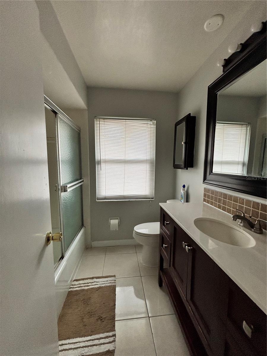 Image 14 of 16 For 2502 Vine Street