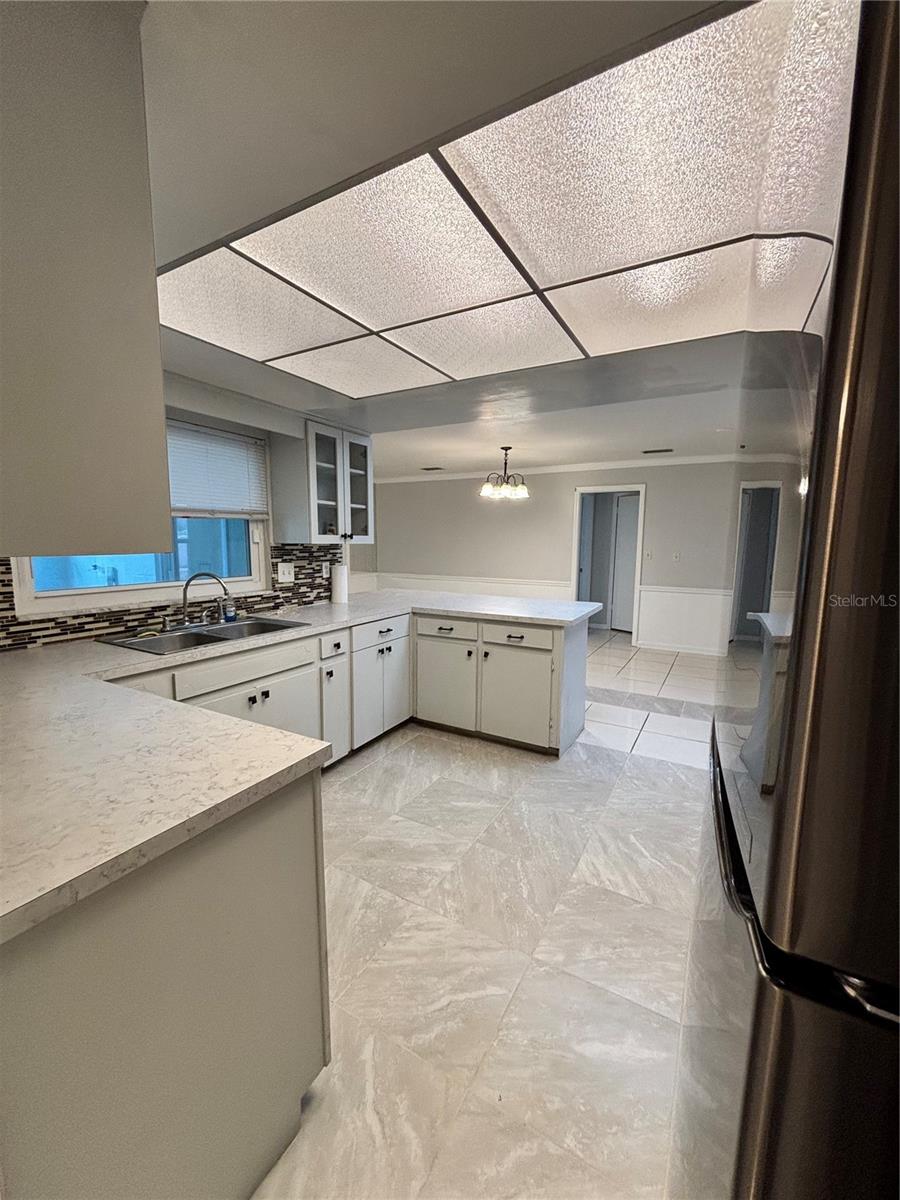 Image 4 of 16 For 2502 Vine Street