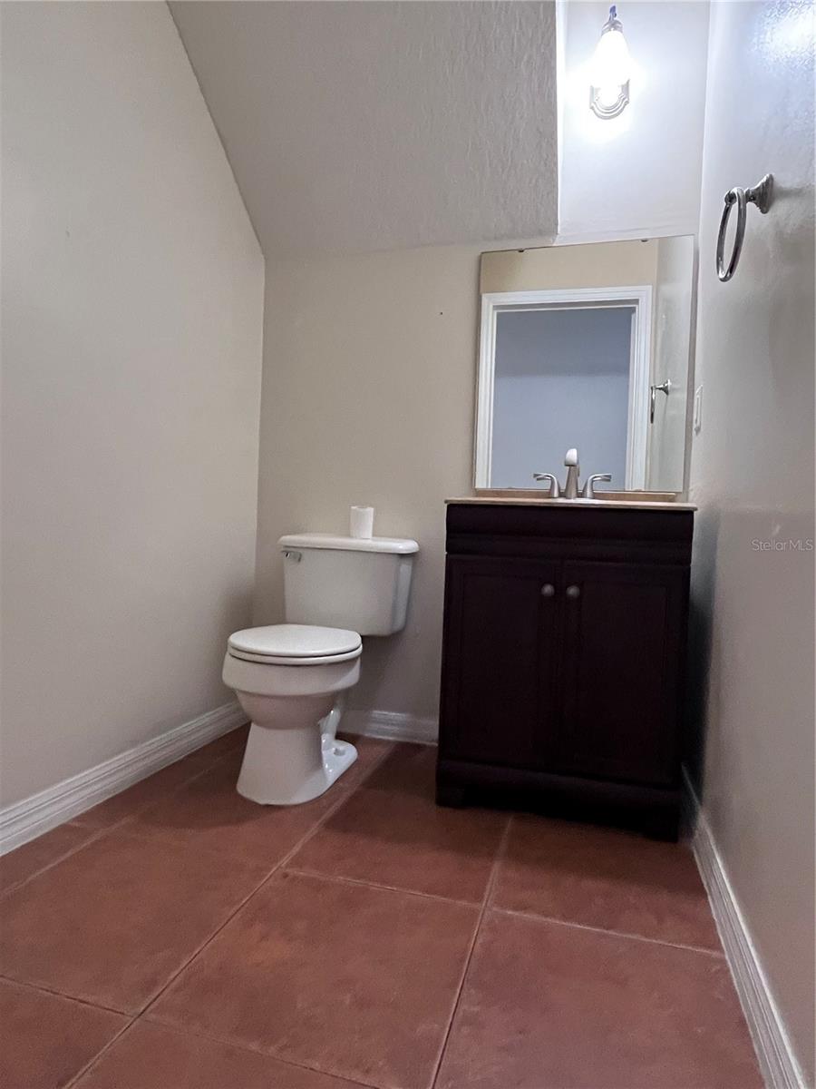 Image 8 of 22 For 6007 Scotchwood Glen 31