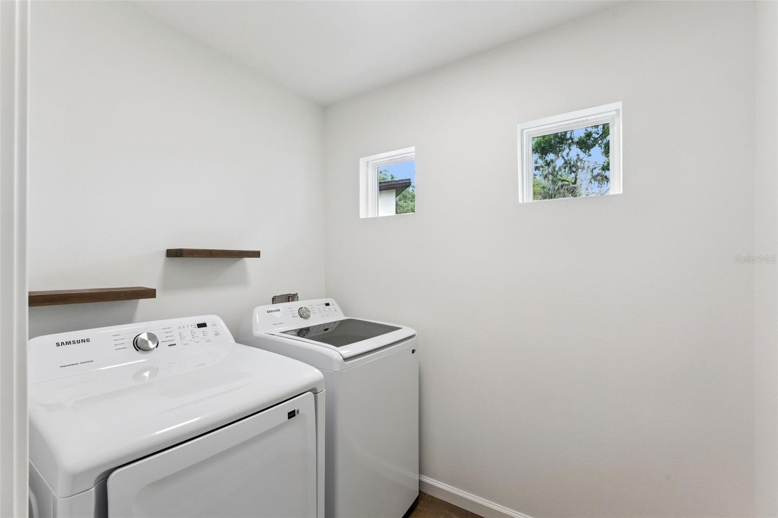 Image 29 of 32 For 2045 Washington Avenue