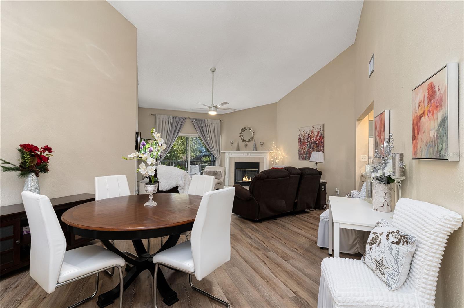 Image 10 of 28 For 105 Durham Place 105