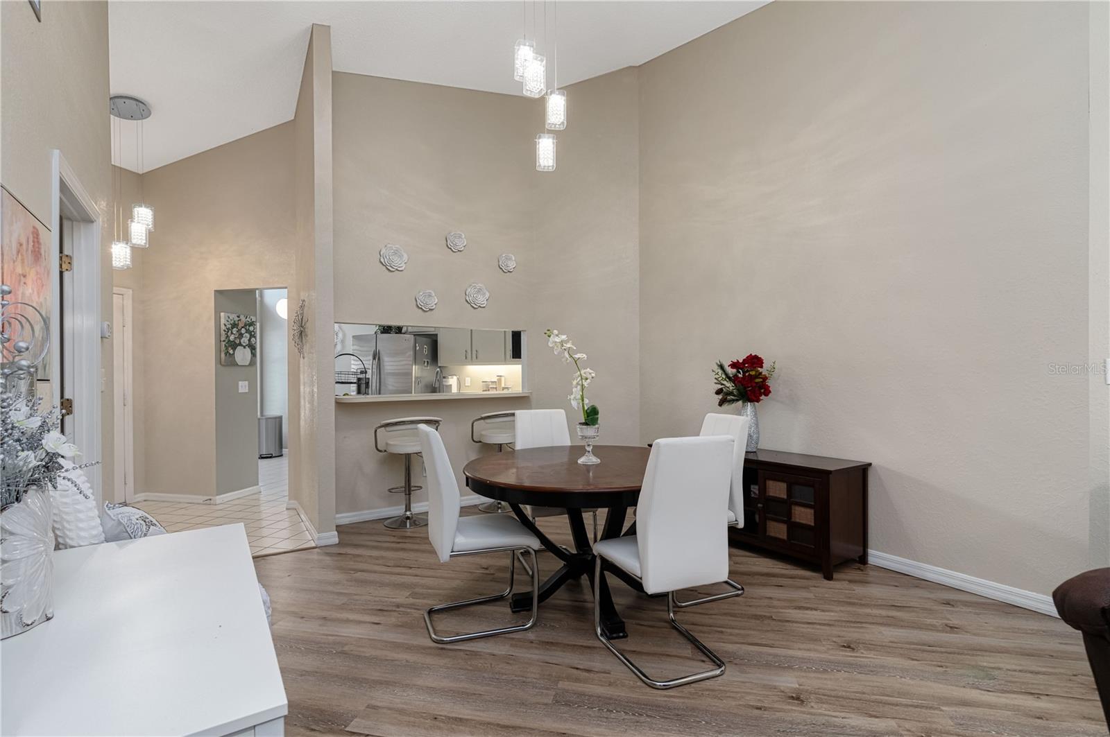 Image 11 of 28 For 105 Durham Place 105